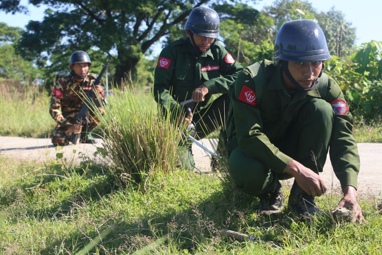 ပြန်လည်ထူထောင်ရေး စတင်နေတဲ့ ရခိုင်ပြည် က ပုံရိပ်များ