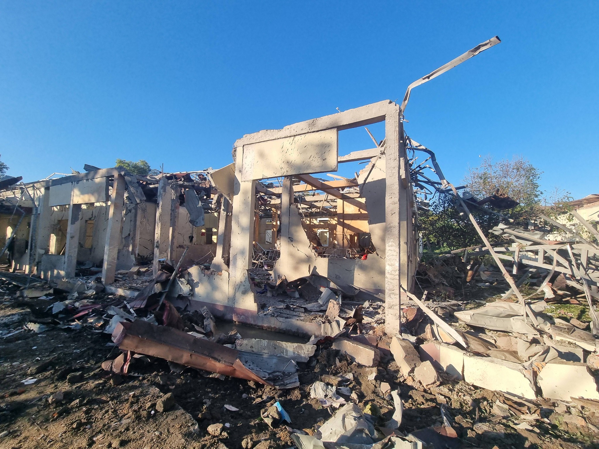 နိုင်ငံတကာလူ့အခွင့်ရေးနေ့ မှာ ရခိုင်ကို ဗုံးကြဲ လူ ၃၀ ကျော် အစုလိုက် အပြုံလိုက်သေဆုံးခဲ့ရခြင်း