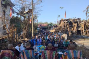 သံတွဲမြို့နယ် လင်းသာကျေးရွာ လေကြောင်းတိုက်ခိုက်ခံရမှုကြောင့် သေဆုံးသူများကို တရားနာ